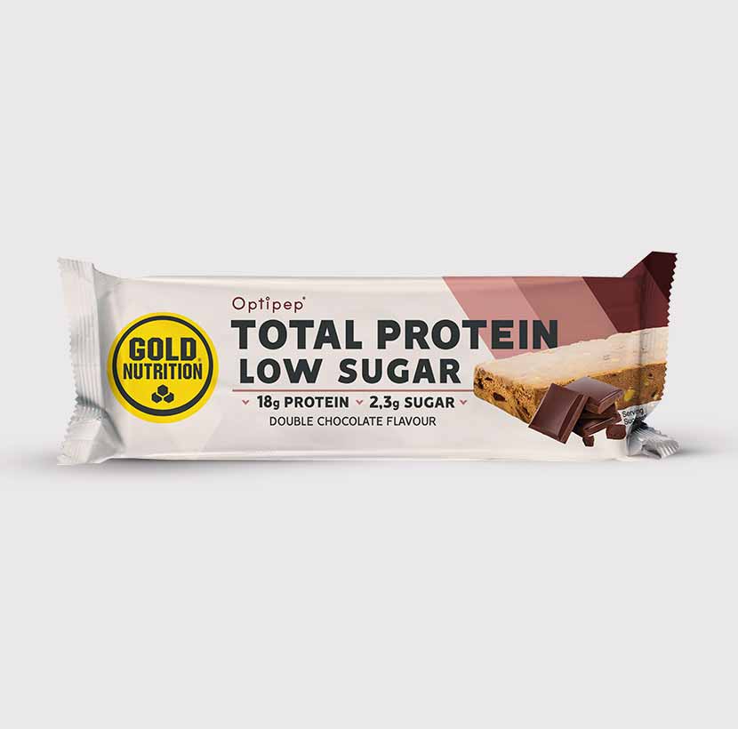 GoldNutrition Total Protein Low Sugar Bar packaging with label details visible.